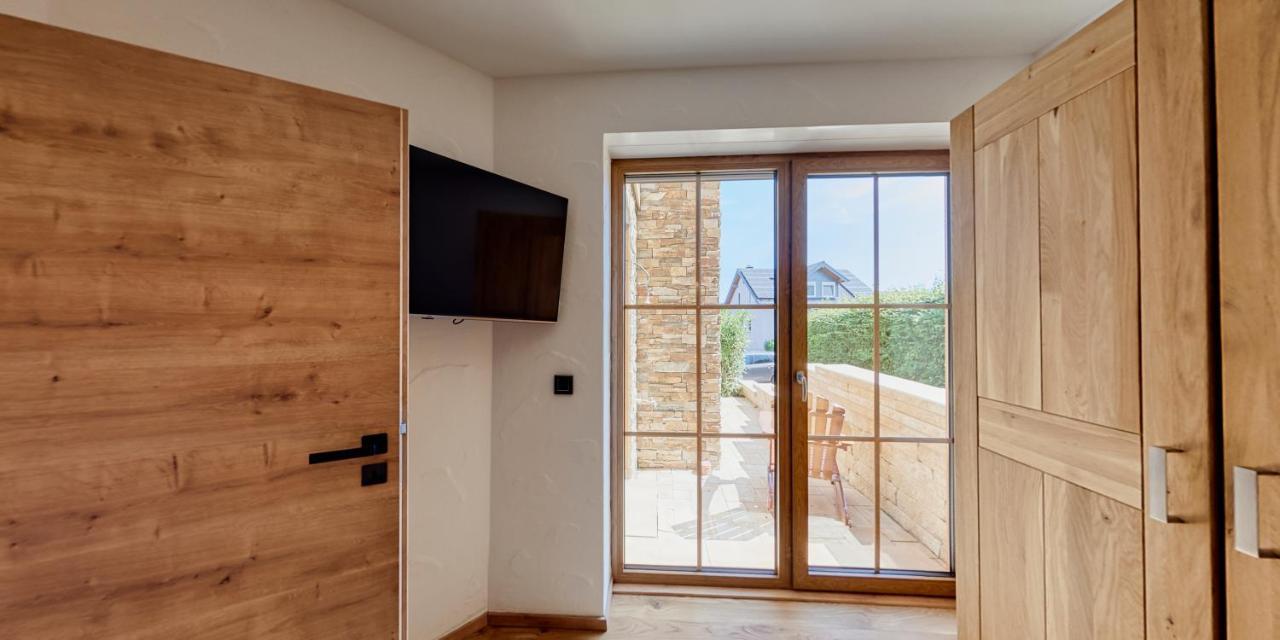 Luxus Ferienwohnung Chalet Seenaehe Schalkenmehren Exterior foto